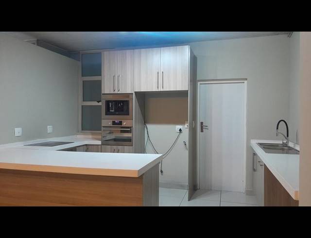 3 BEDROOM TOWNHOUSE FOR SALE IN BENDOR